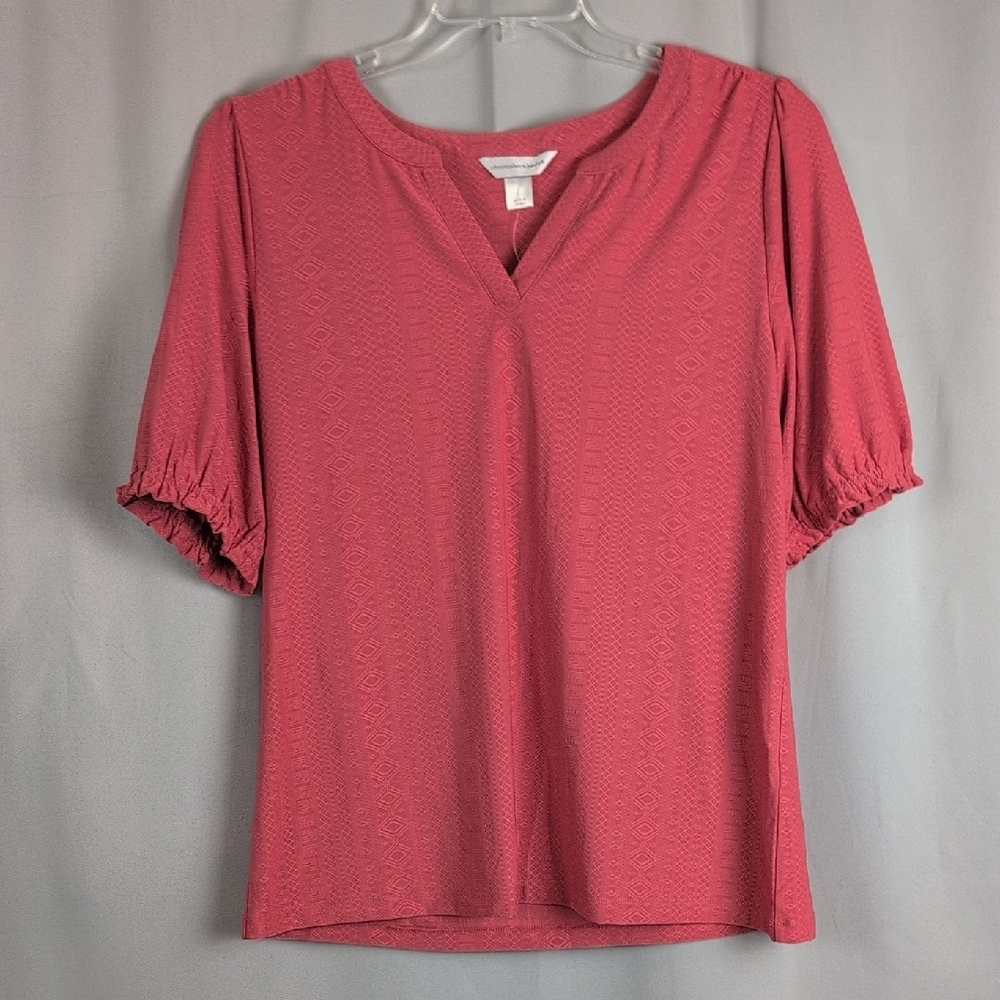 Christopher & Banks Textured Blouse in Deep Rose New Large‎